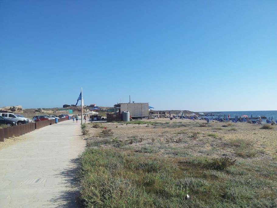 A Stone'S Throw From Everything Paphos Exterior photo