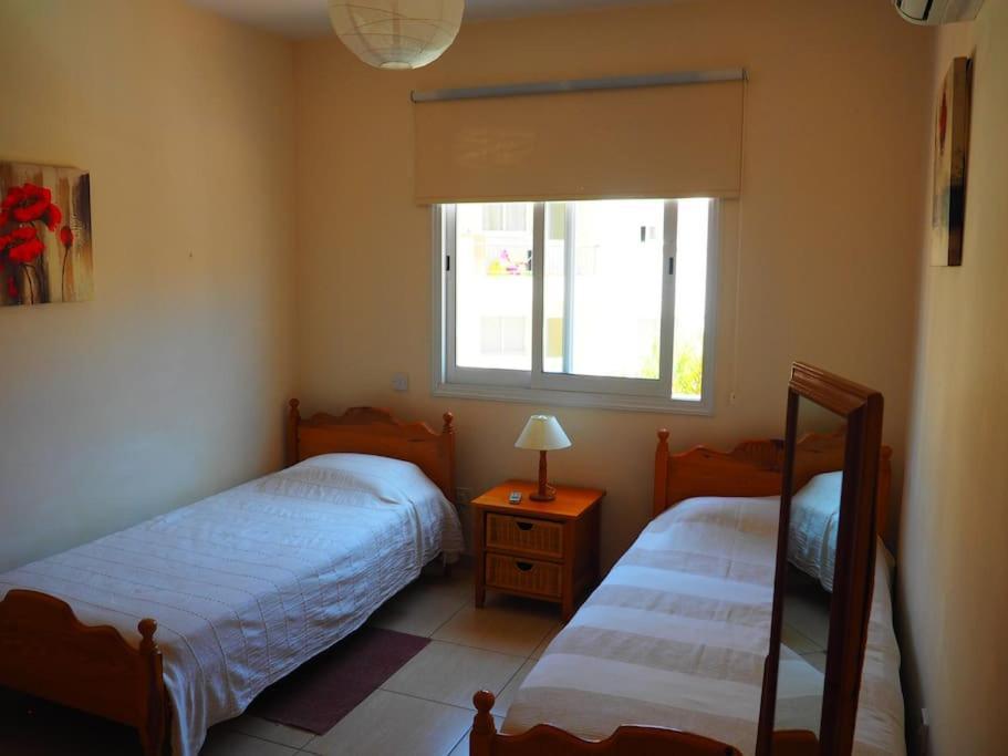 A Stone'S Throw From Everything Paphos Exterior photo